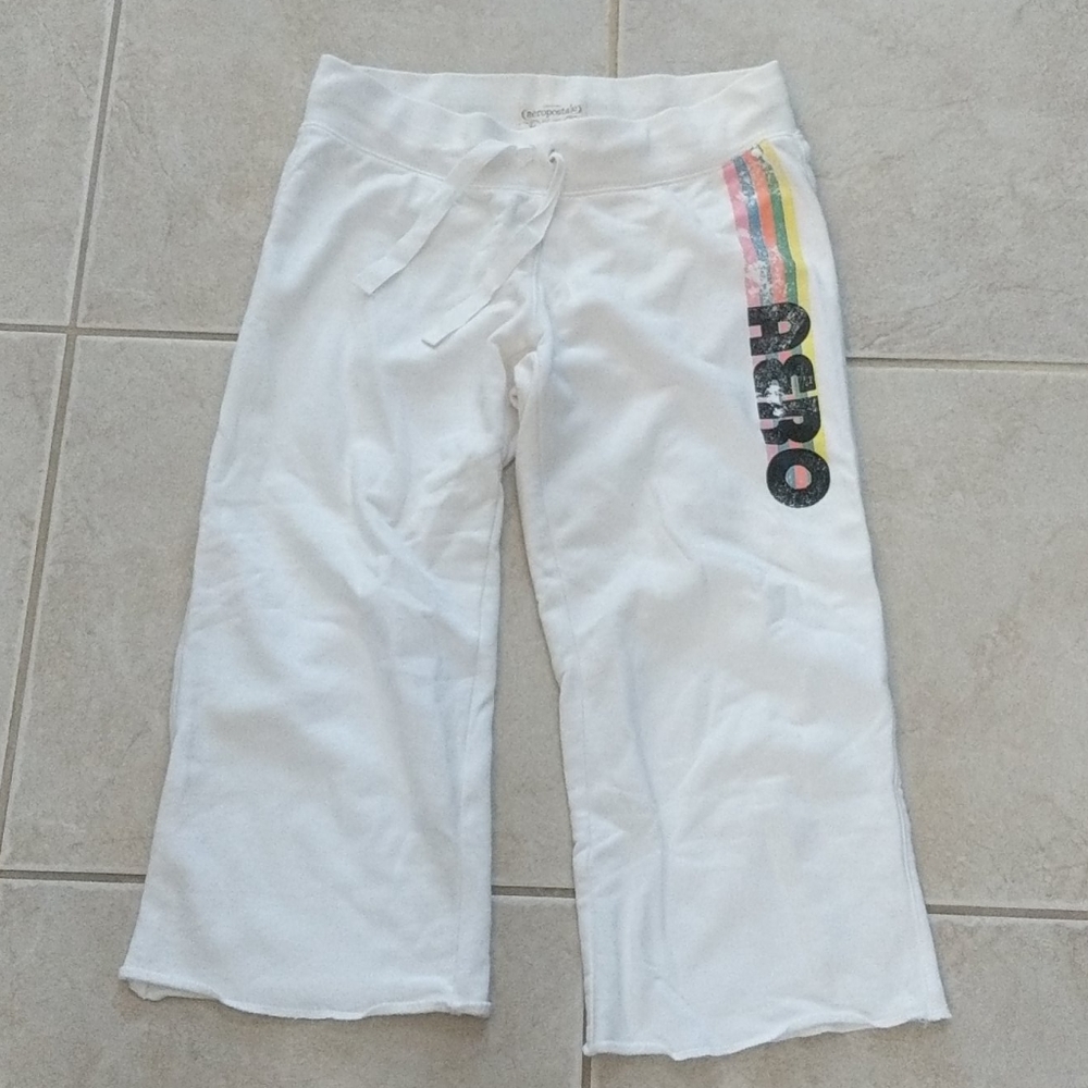 Aeropostale medium white jogging pant capris